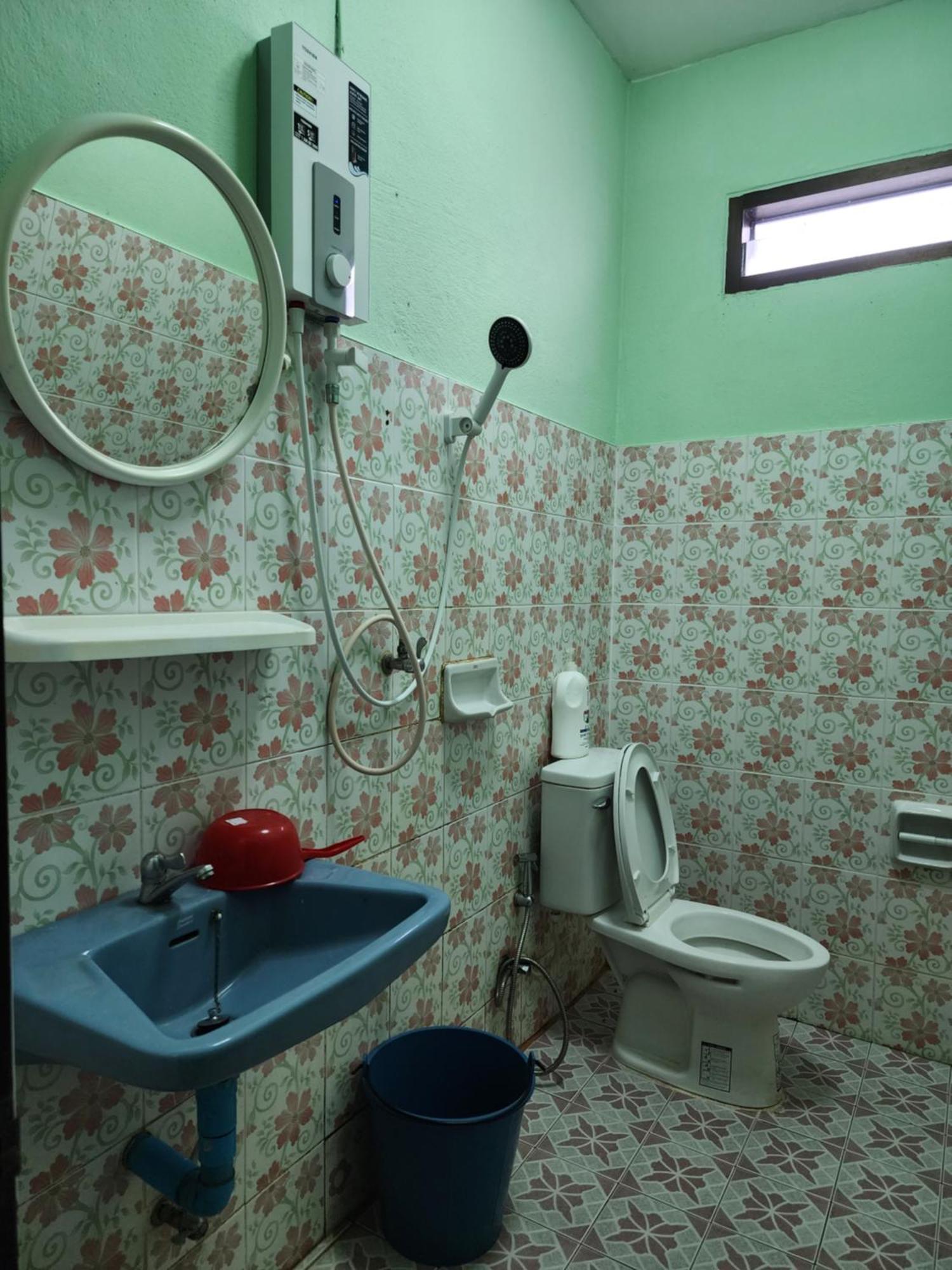 Saamsaao Homestay Betong - 4 Bedroom House Buitenkant foto